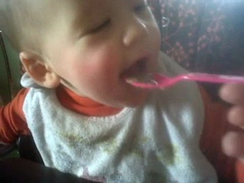 Le repas de Jean-Baptiste et sa patience légendaire !!!