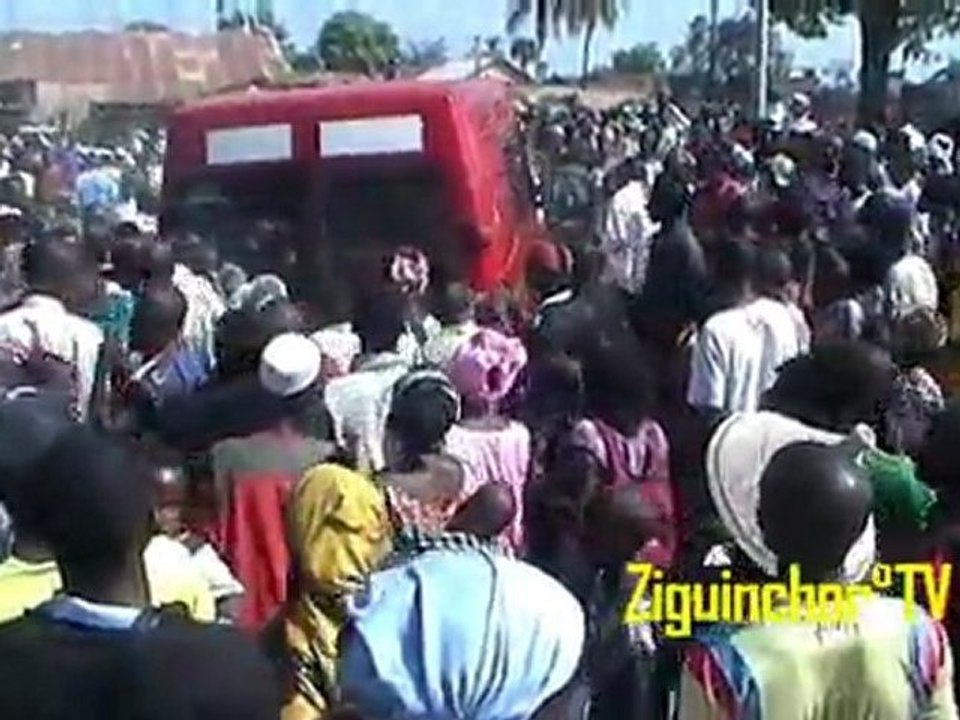 TEST - Femme morte à Kadior dans une ambulance (16-11-11)