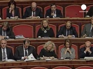 Monti promet rigueur, croissance et équité à l'Italie