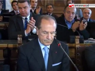 TG 17.11.11 Schittulli rinuncia alle dimissioni, ritrovata l'unità