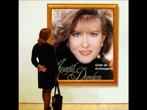 AYŞEGÜL DURUKAN - AY ÖPERKEN SULARIN GÖĞSÜNÜ