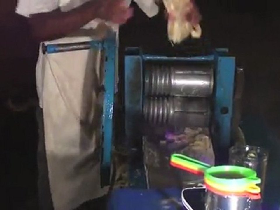 How to Make Sugar Cane Juice - Zanzibar Delicacy