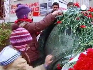 Grèce : des milliers de manifestants contre...