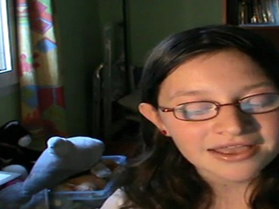 true colors    de Cindy Laupers chantée par Héléna,13 ans .