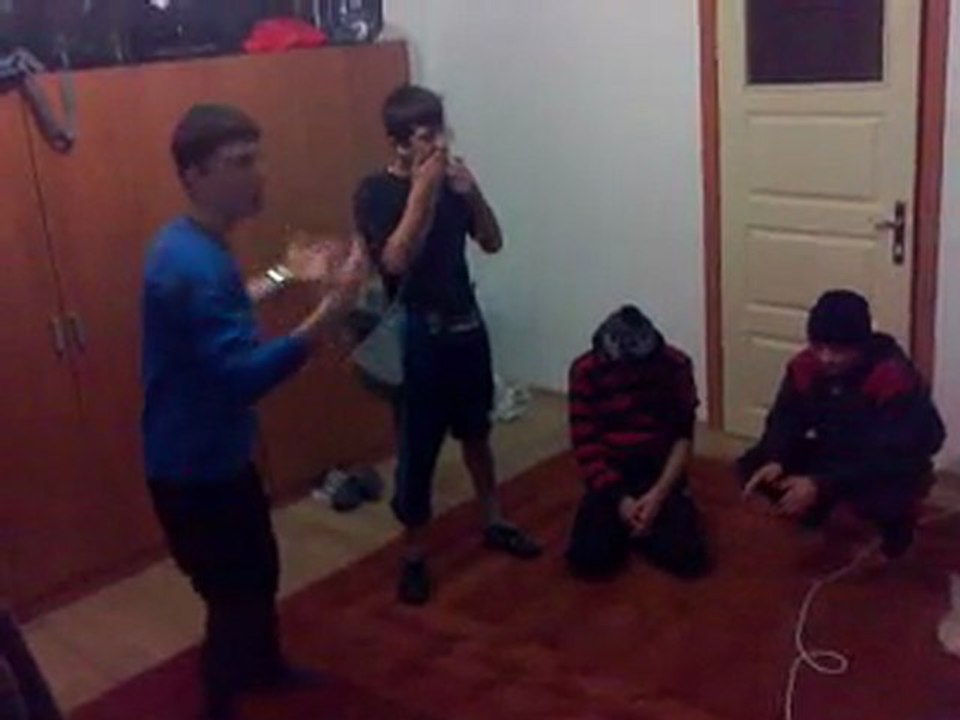 Biz 4 Kişiyiz Gardaş Amatör Çekim