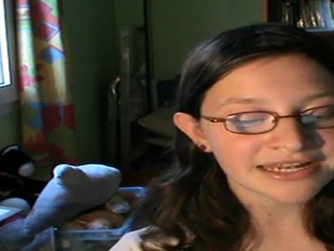 toxic de Britney Spears,chantée par Helena,13 ans