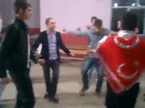 asker eqlencemiz :) (ALİ-TOLGA-ALİ)..