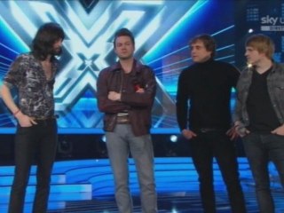 KASABIAN on X Factor Italia - Days Are Forgotten (live vocals - playback music) 17.11.2011