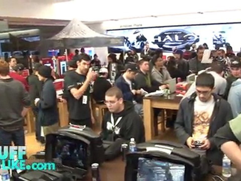Halo Anniversary: Midnight Launch Begins