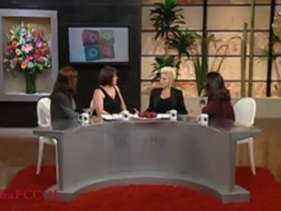 Promo Netas Divinas con Sandra Echeverria [@sandraecheverr]