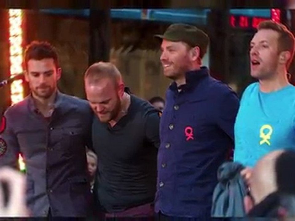 Coldplay Performing Free Festive Show in London