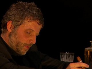 #4 - STEPHANE  GUILLON -  La crise - [Extrait DVD Liberté très surveillée