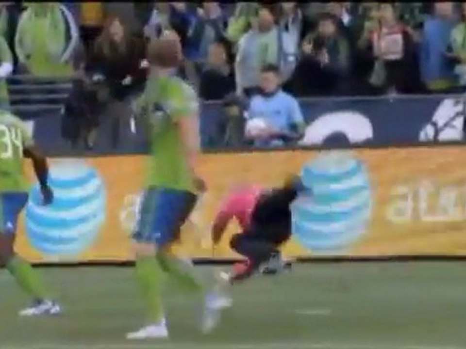 Nagbe erzielt Tor des Jahres