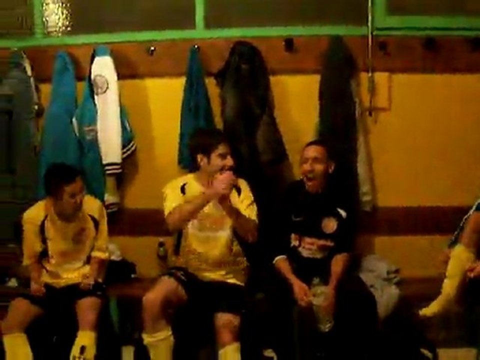 Pouzauges-FTBY-La Roche (Vestiaires après match en Coupe de France)