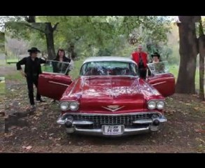 Les GRACELANDERS.....UNE CADILLAC "Coupe De Ville 1958"  CHEZ Rocky !!