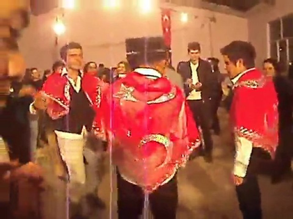 asker eqlencemiz :) (ALİ-TOLGA-ALİ)..