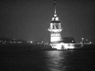 Kahraman Tazeoğlu - Yağmur Yağarken