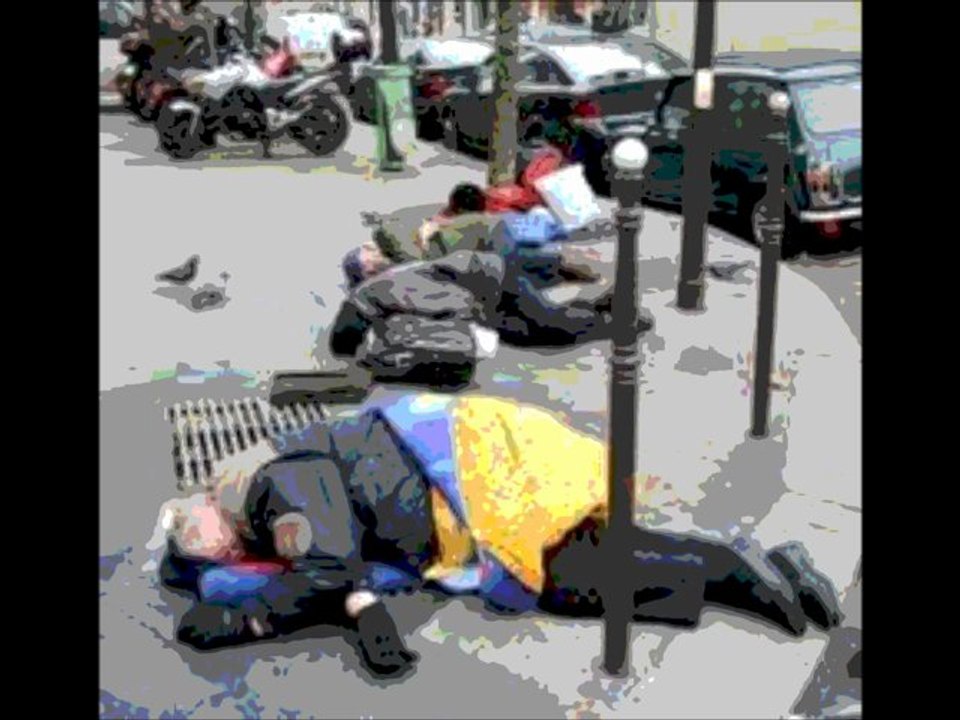 Mort dans la Rue et dans l'Indifférence...