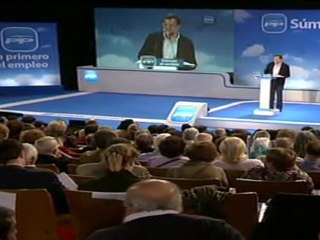 Rajoy dice que la cualificación de algunos ministros ofende a la inteligencia