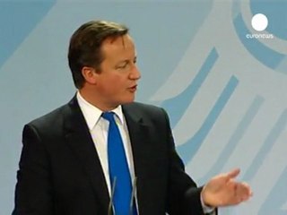 Merkel, Cameron stress friendship amid differences