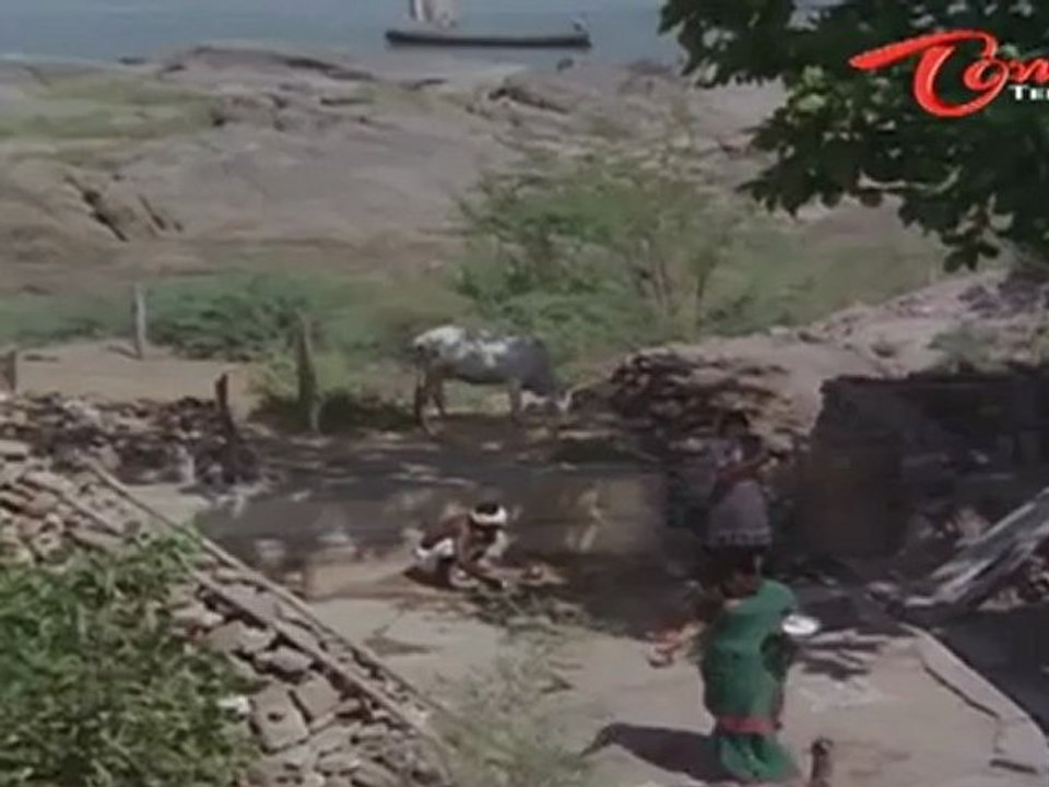 Saptapadi - Telugu Songs - Ye Kulamu Needante - Ramana Murthy - Sabitha