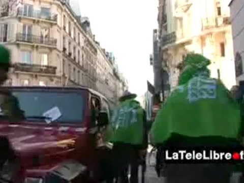 831 - JEUNES VERTS, (PETITS) CHASSEURS DE 4X4