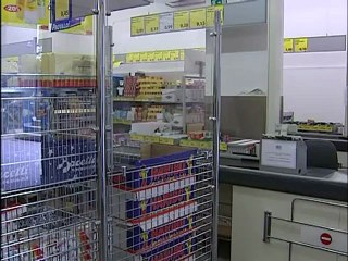 TENTATA RAPINA CON COLTELLO