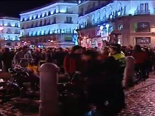Manifestación contra detenciones llega a la Puerta del Sol