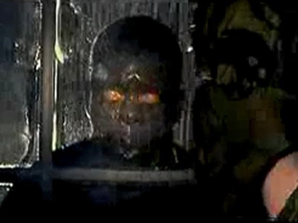 28 Days Later (2002) Trailer