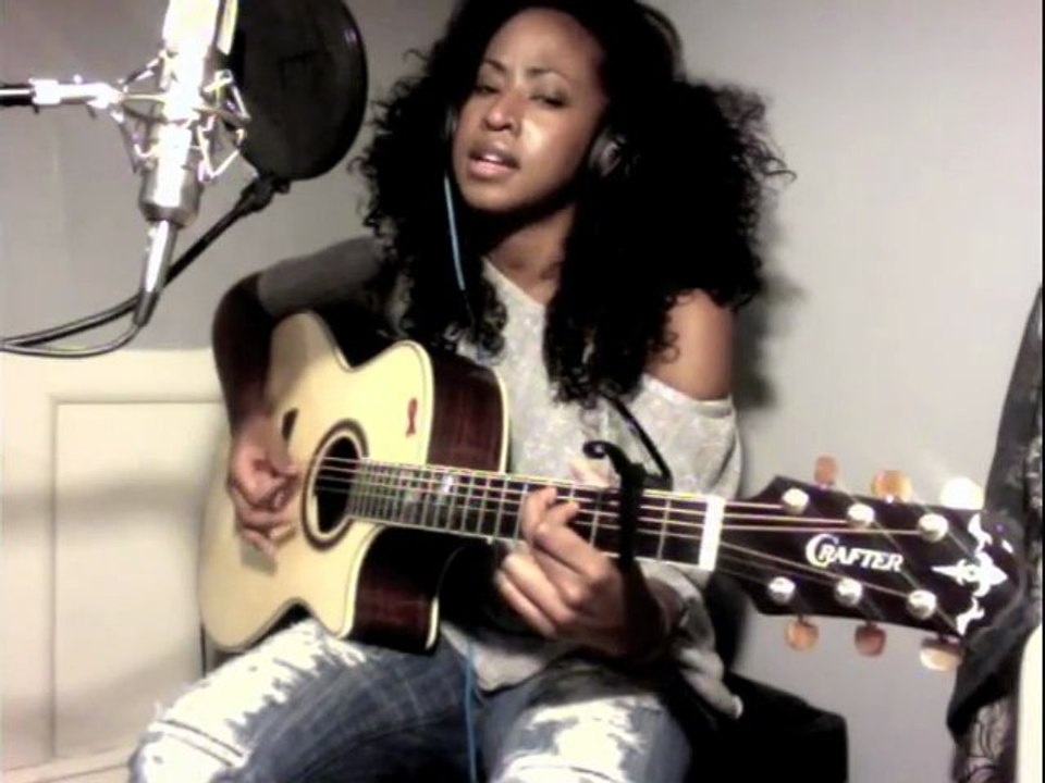 Anhayla - Someone Like You (by Adele)