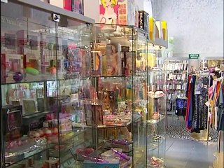 CACCIA AI LADRI DEL SEXY SHOP