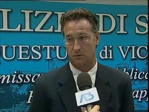 TENTANO RAPINA, TITOLARE REAGISCE