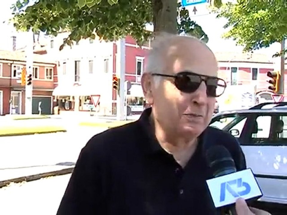 CASA CHIUSA, CITTADINI DIVISI