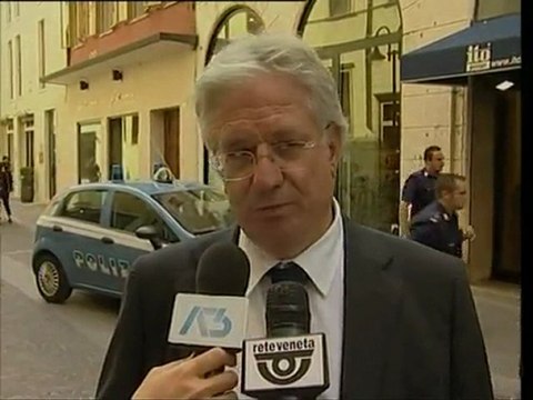 RAPINA DA DG , PAURA IN NEGOZIO