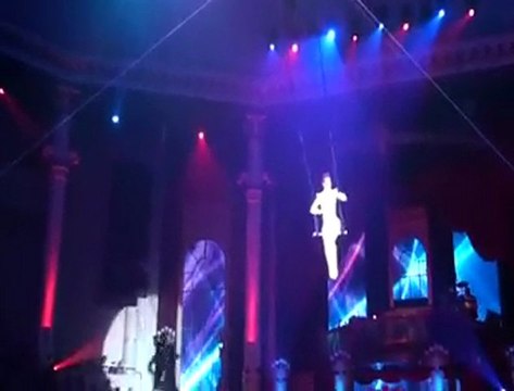 EKATERINA SHAVRINA-trapeze-presents Art agency Valentino