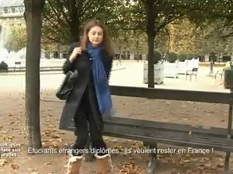 interview de Philippe Poutou sur Politiques Face aux Jeunes (le 15/11/2011 sur MCE)