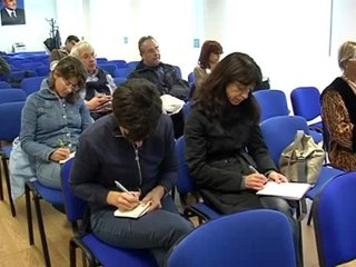 ACQUA, VOLANTINI CONTRO IL SINDACO