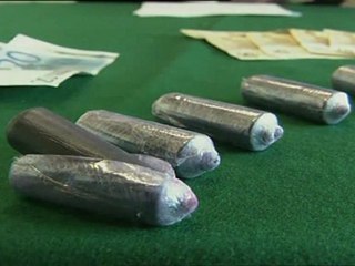 COCAINA NASCOSTA NELLE MUTANDE