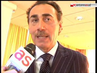 TG 19.11.11 Zio Mike a Mola insegna a leggere viso e corpo