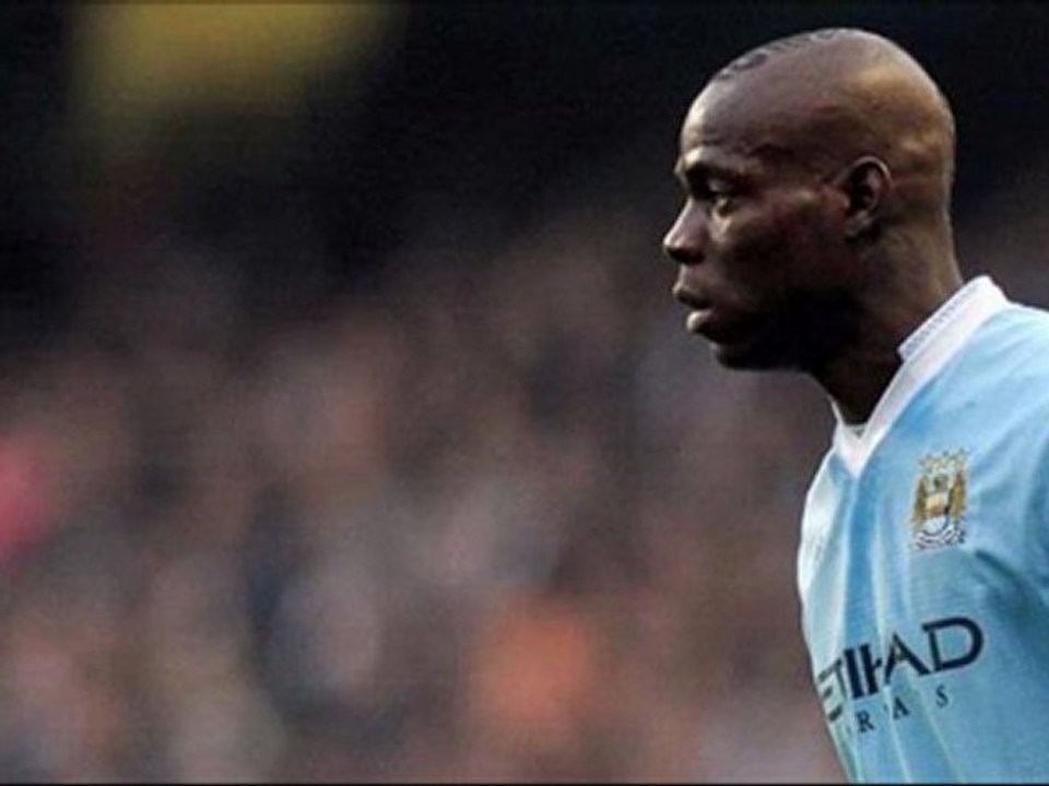 Manchester City 3-1 Newcastle Balloteli, Aguero penalty, Richard cool-finish