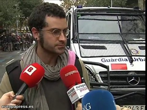 'Indignados' ocupan otro edificio en Barcelona