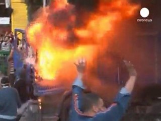 Tahrir Meydanı'nda göstericiler polisle çatıştı