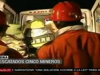 Rescatan en China a 5 trabajadores atrapados en una mina