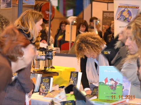 photos du salon du livre du Touquet Paris plage , Sandrine Béthencourt , une étoile en enfer