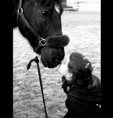 Célia & Lénai par Victoria Reynolds