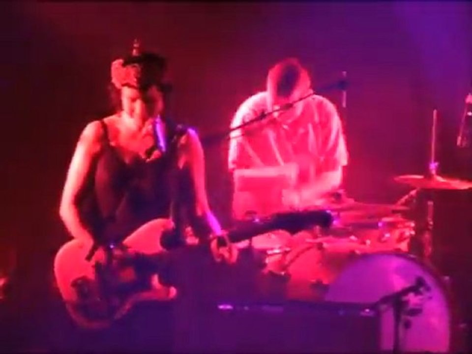 Carla Bozulich 14oct06 Paris -5