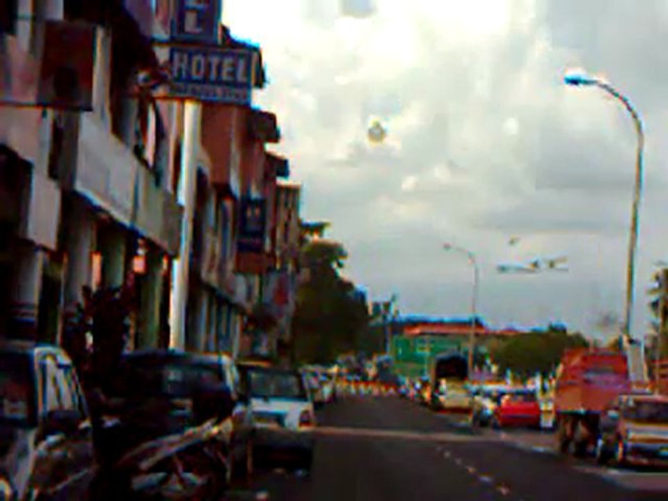Senai, Malaysia UFO 14 Nov 2011