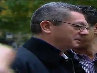 Ruiz-Gallardón: "las encuestas son el pasado, hoy lo que importan son las urnas"
