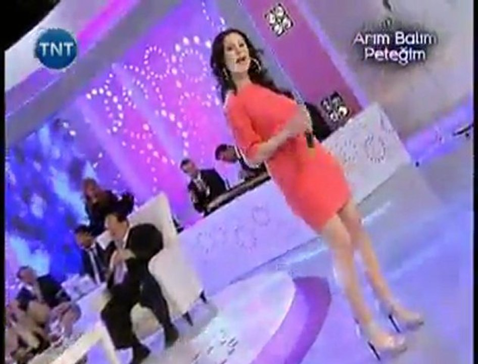 GAMZE AKIN IKSIR PETEK DINCOZLE ARIM BALIM PETEGIM