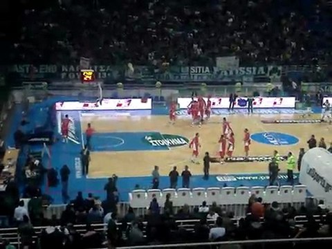 RedPlanet.gr -Η είσοδος του Θρύλου στο ΟΑΚΑ